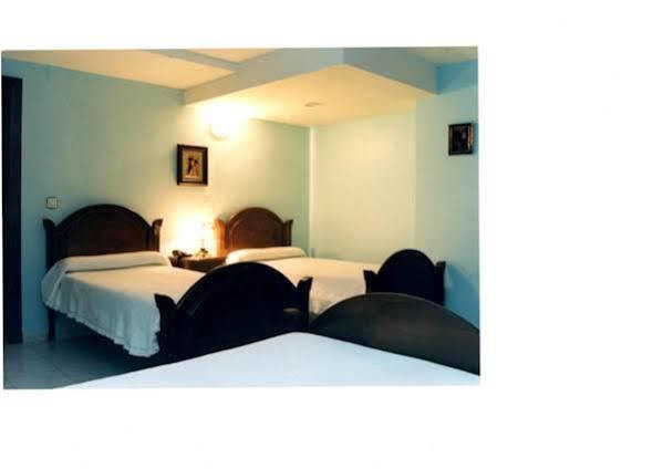 Hostal Algodon بالينثيا المظهر الخارجي الصورة
